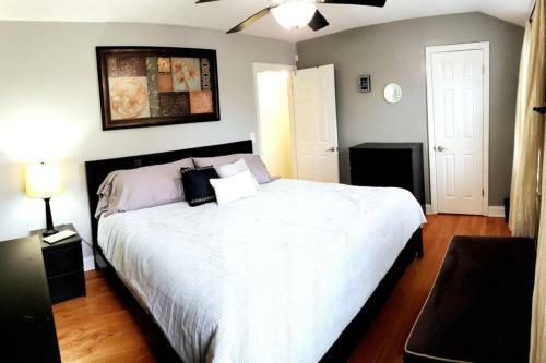 5 Star Monthly Cozy Entire Home