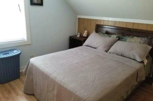 Central, Cozy, Comfort & Convenience.