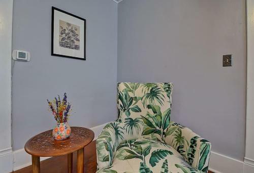 Bed & Breakfast 2446 Carrollton Ave Indianapolis