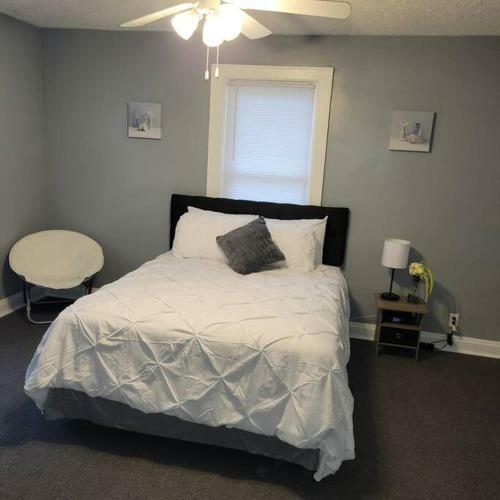 *quiet 1 Bedroom Home - Minutes From Downtown