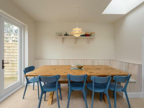 Marine House - 4 Bedrooms