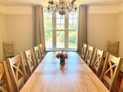 Stunning 6 Bedroom Farmhouse In Hellingly