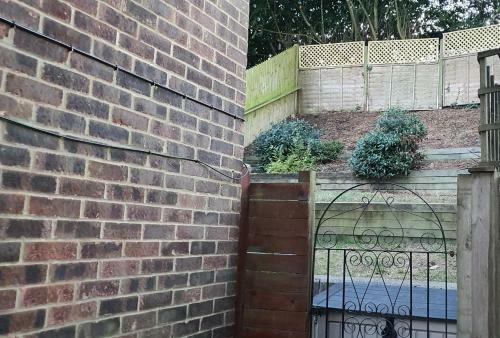 Lovely Hidden Gem Located In St Leonards-on-sea