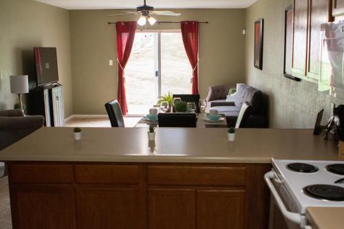 Villa Completebnb Presents Mkn1108, Beautiful 3br 2bath Townhome