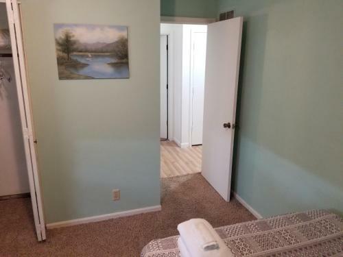 Villa Complete Bnb Presents Beautiful 2br 1b Duplex Mks2005