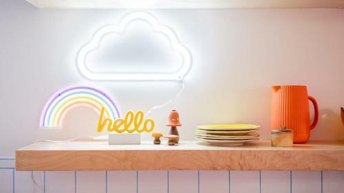 Apartamento Pickle Factory Neon Lights Studio