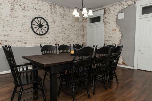 The Haven By Concord Sun (Private 5br, 2ba)