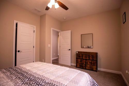 Comfortable Luxurious 3 Br House Close To Ft Knox