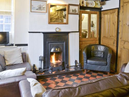 Castleton House
