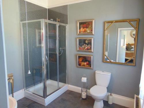 Bed & Breakfast Holywell House