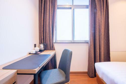 Suoxing Hotel Zhongshan Henglan Weihao