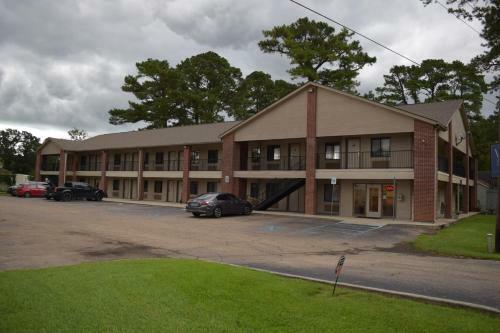 Hotel Value Inn - Livonia