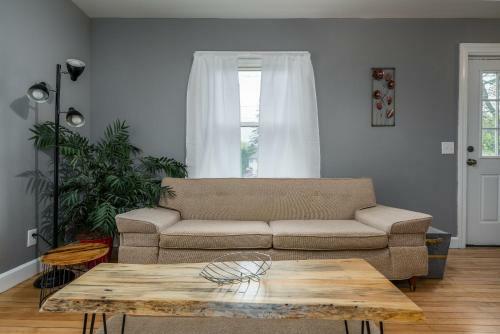 Spacious & Stylish Stay In Bangor