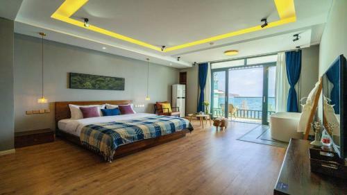 Floral Hotel Dali Shuanglang Seaview
