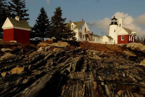 Maine Bed & Boat, Mazu