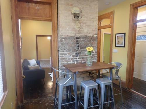 Apartamento Historic Modern Uptown Home Ll