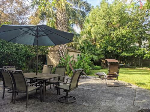 Courtyard Hideaway