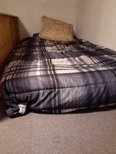 Albergue 30 Day Stay Minimum Required Loft Beds