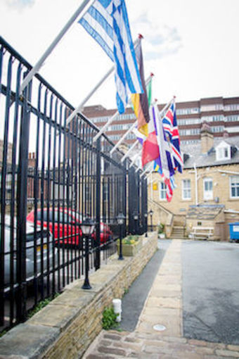 Huddersfield Central Lodge Hotel