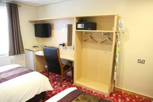Cambridge Hotel
