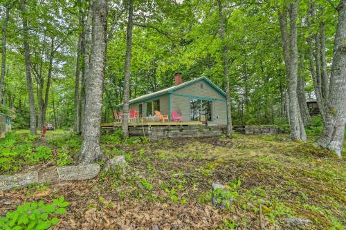 Cute Waterfront Cabin Explore Coastal Maine!