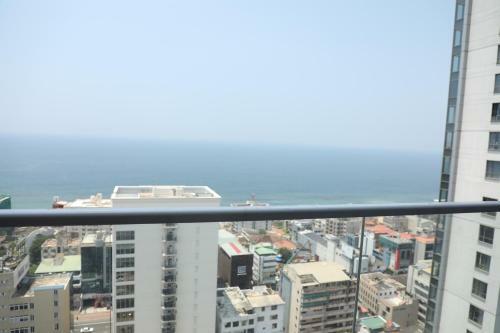 Impeccable 2-bed Apartment In Astoria- Colombo 3