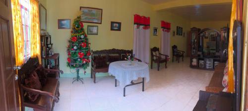 Hostal Rose And Fer Transient House
