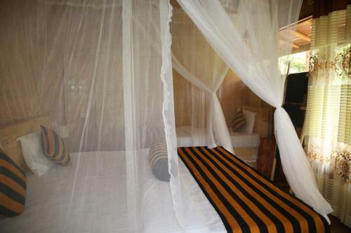 Hotel Eco Village