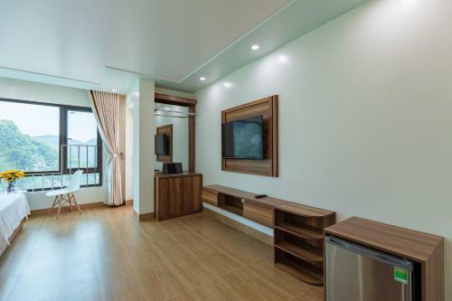Dzung Lai Bay View Hotel