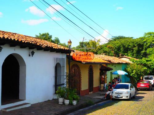 Hostal Ra�ces de Mi Pueblo