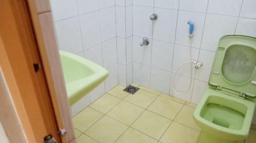 Hostal Sanalee Guest