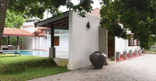 Villa Paregedara