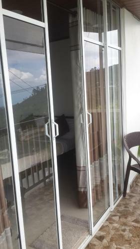 Hostal Haputale Super View