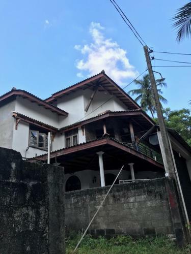 Saman Villa