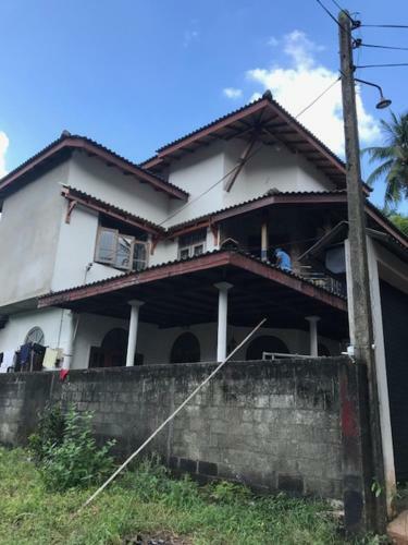 Saman Villa