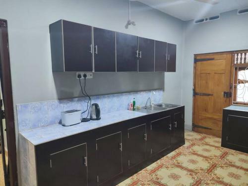Singa Akham Guest Houses