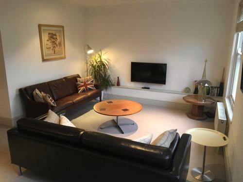 Bradford Views, 2 Bed Apartment