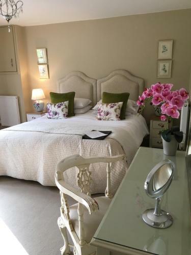 Hostal Great Ashley Farm B&B