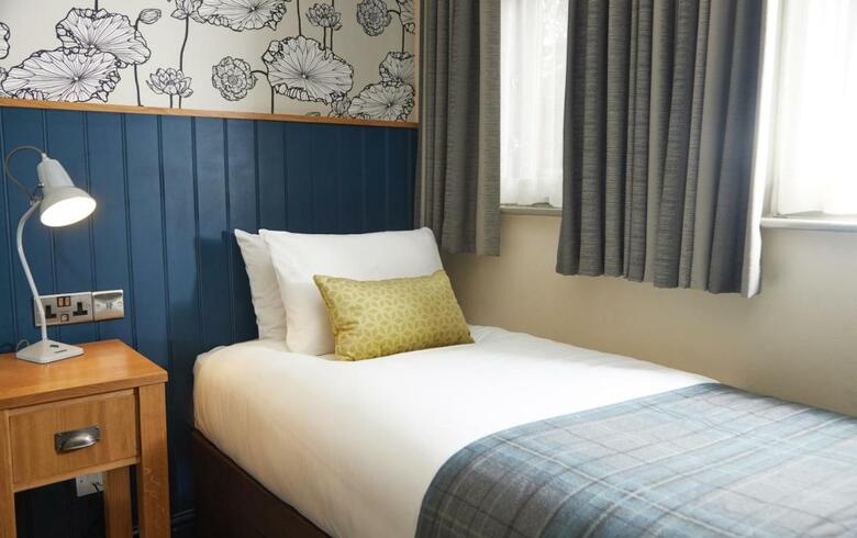Red Lion Hotel