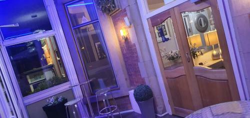 Hostal Claremont Hotel