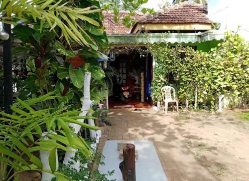 Bed & Breakfast Beni Beach Resort Batticaloa, Sri Lanka