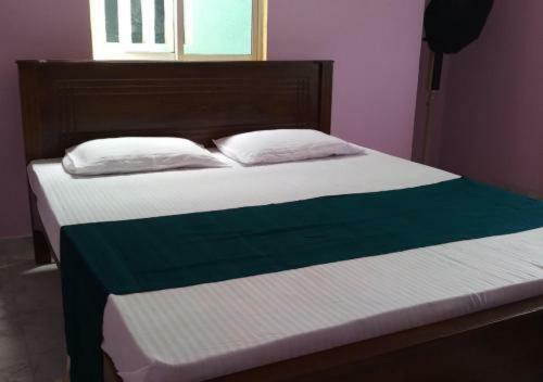 White Isle Hotel