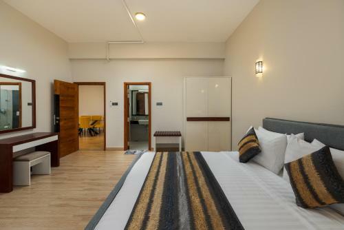 Pink Elephant Tourist Apartment Hotel