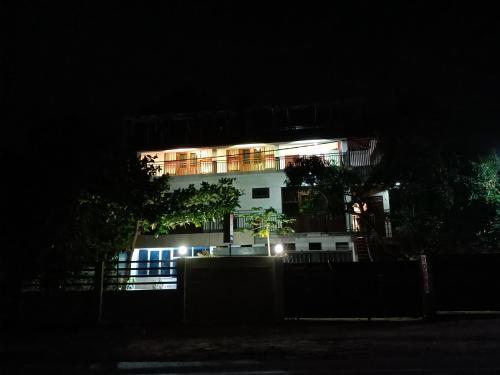 Hostal Way Point 3