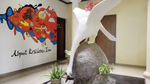 Hostal Airport Residence Inn