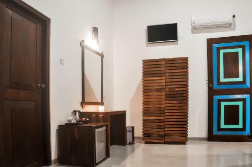 Hotel Garcinia Leaf