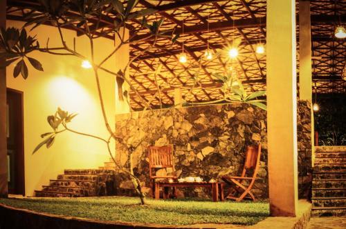 Hotel Garcinia Leaf