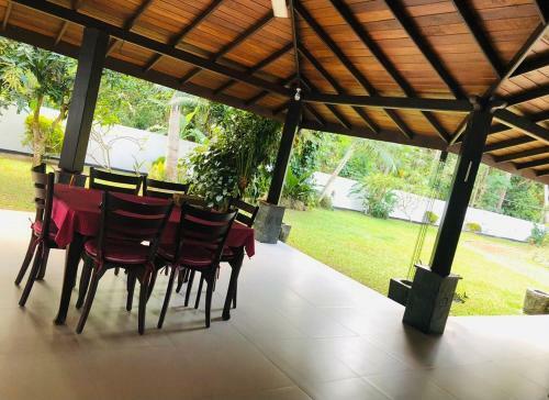 Hostal Ebony Garden