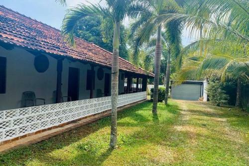 Refresh Villa