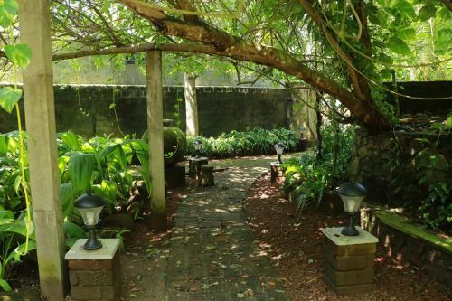 New Moon Villa